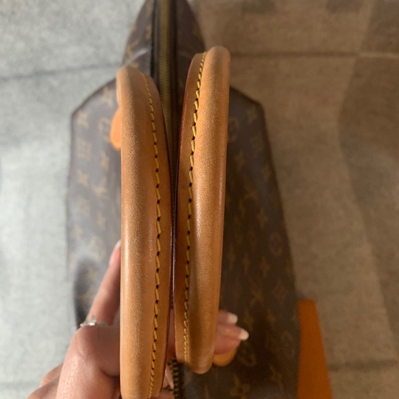 Louis Vuitton Turenne MM - Picture 5 of 11